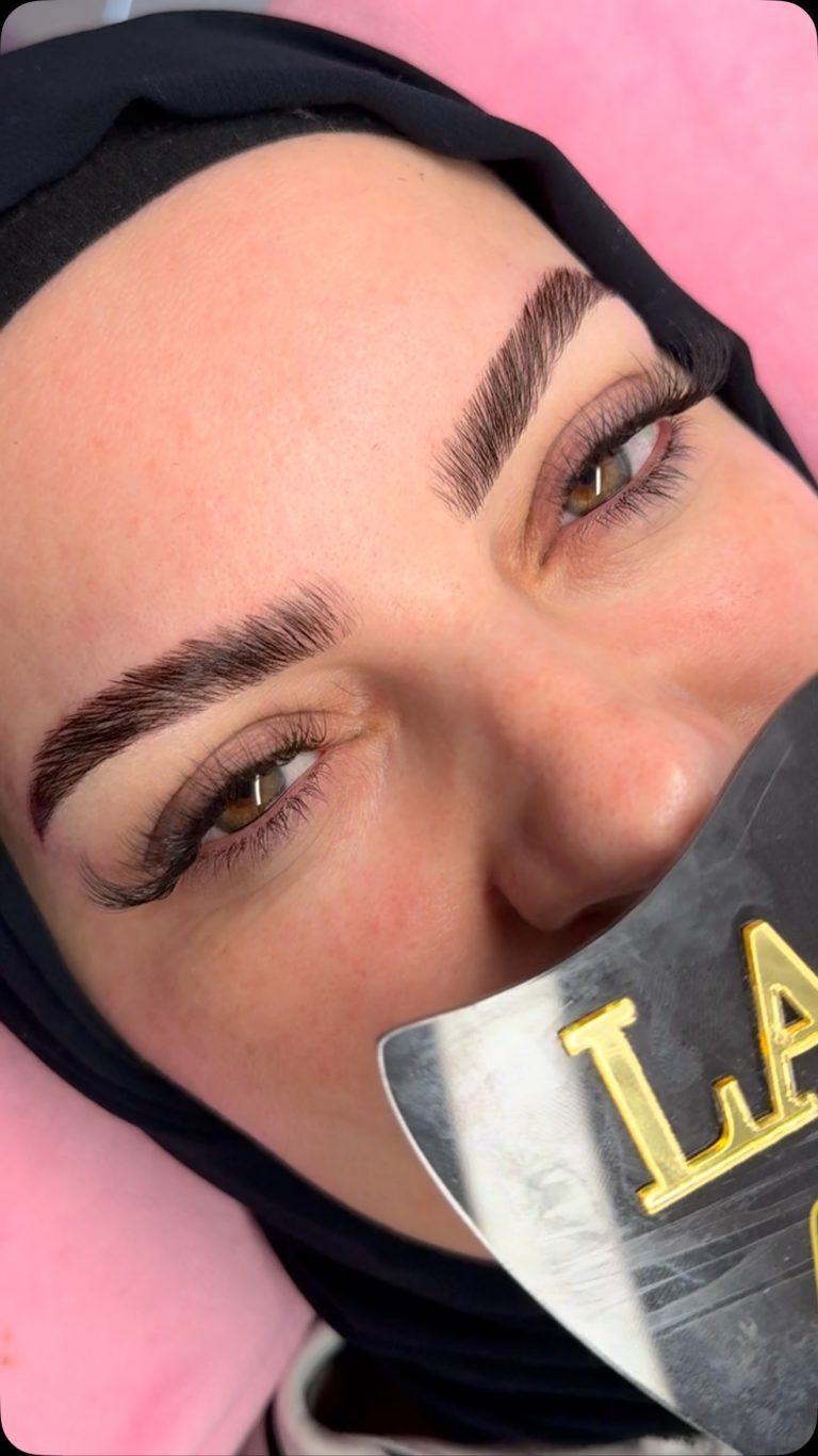 Instagram post from bombabeauty.brows. This post is in position 2.
