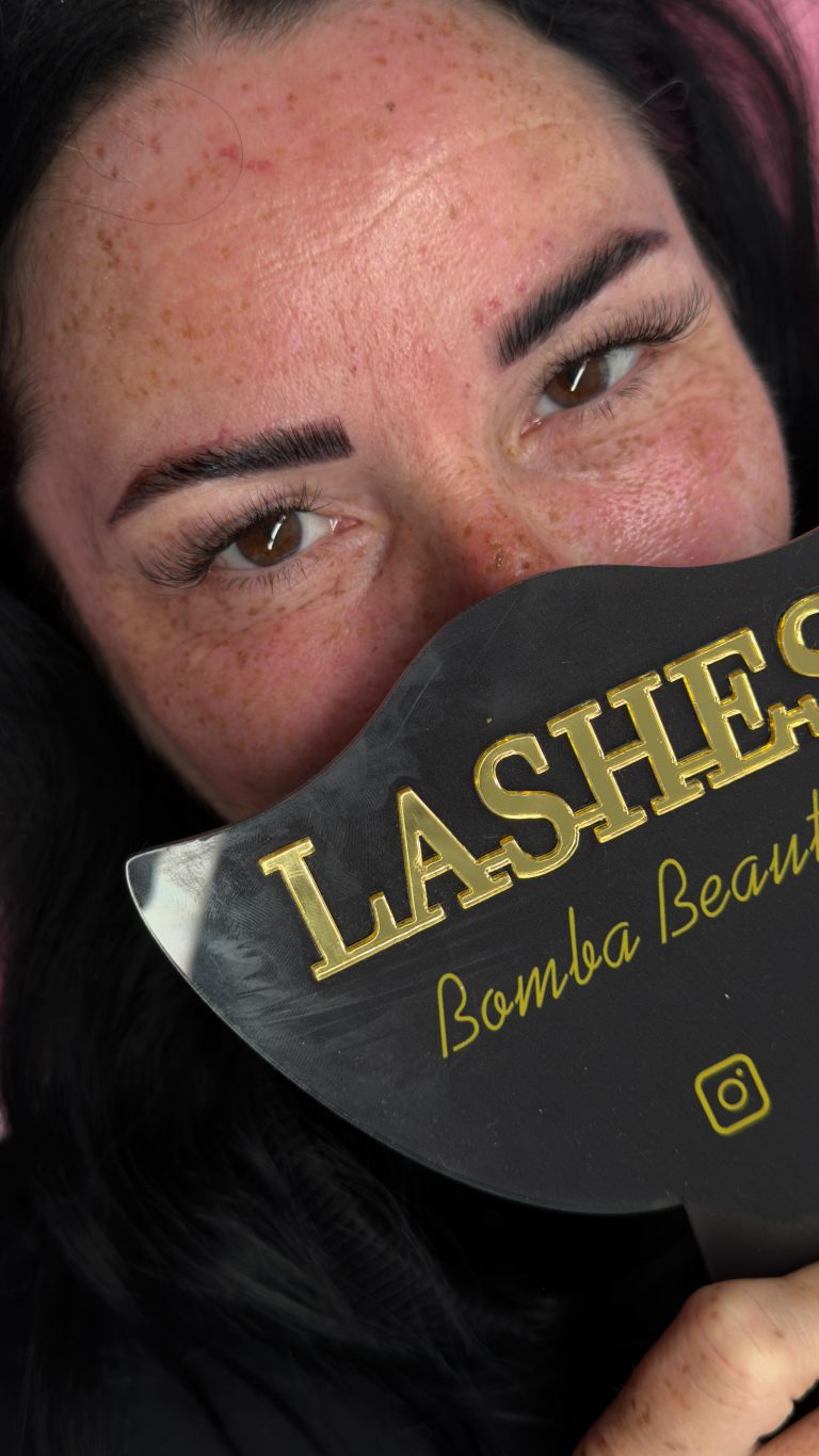 Instagram post from bombabeauty.brows. This post is in position 1.